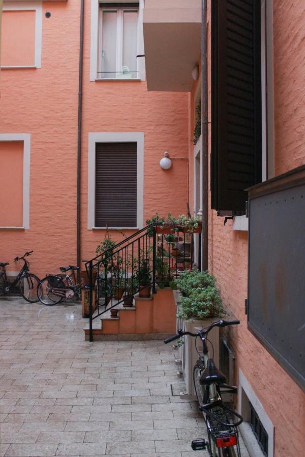 Casa Agape Mazzini-Sant'Orsola Appartement Bologna Buitenkant foto