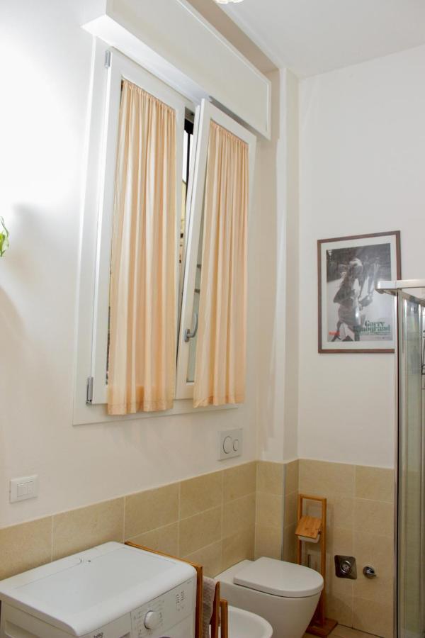 Casa Agape Mazzini-Sant'Orsola Appartement Bologna Buitenkant foto